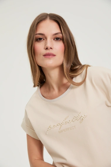 Bluzka z napisem beżowa