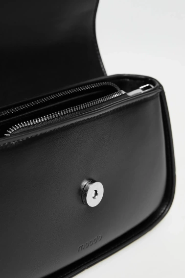 Mała torebka czarna