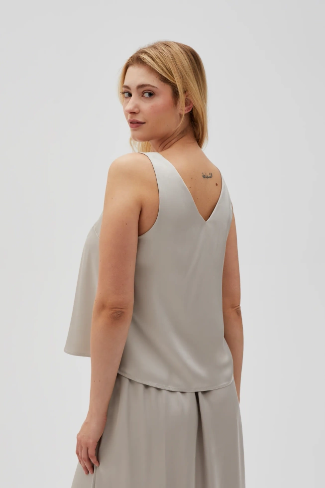 Gładka koszula beżowa