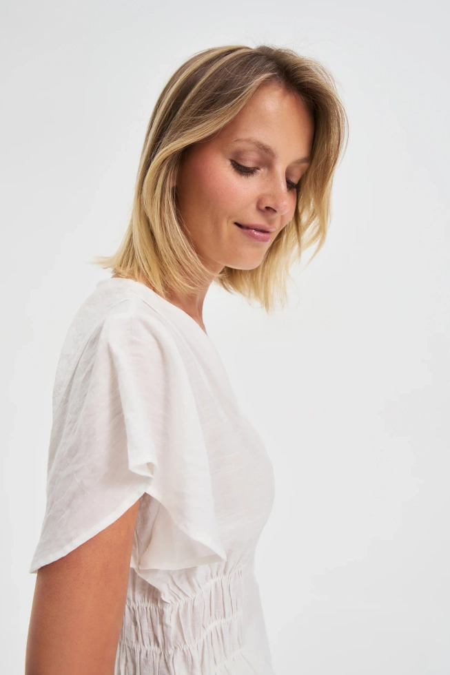 Taliowana koszula biała