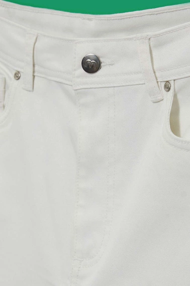 Spodnie mom fit z wysokim stanem