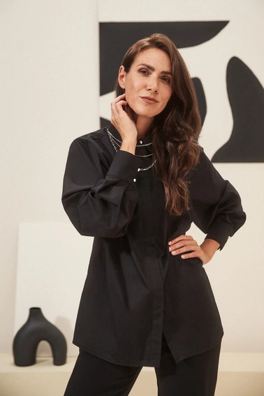 Taliowana koszula z bufiastymi rękawami