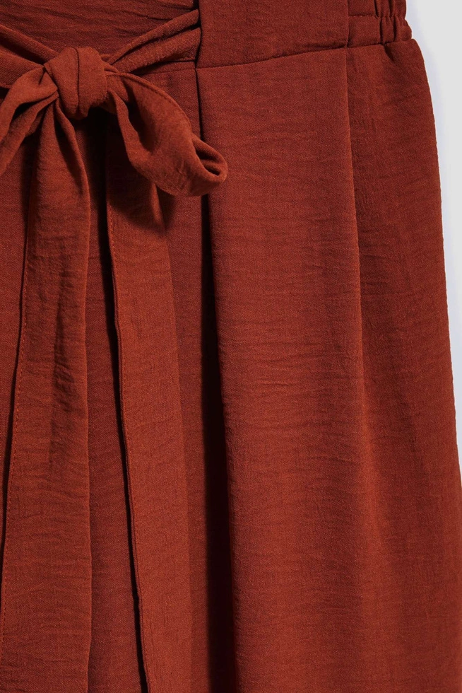 Spodnie z szerokimi nogawkami brązowe