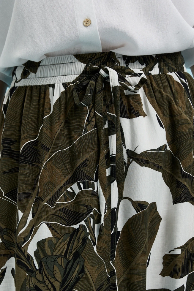 Spódnica midi z wzorem liści zielona