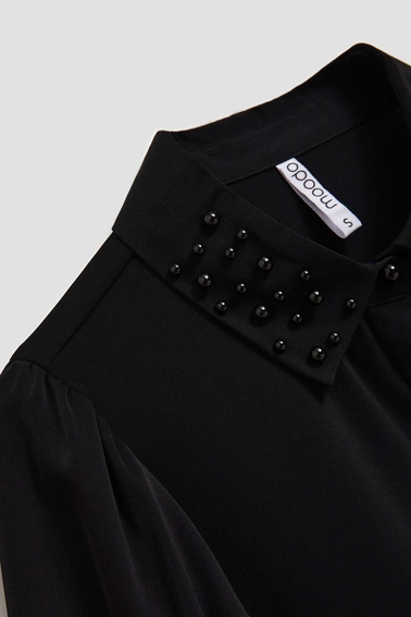 Koszula z ozdobnym kołnierzykiem czarna