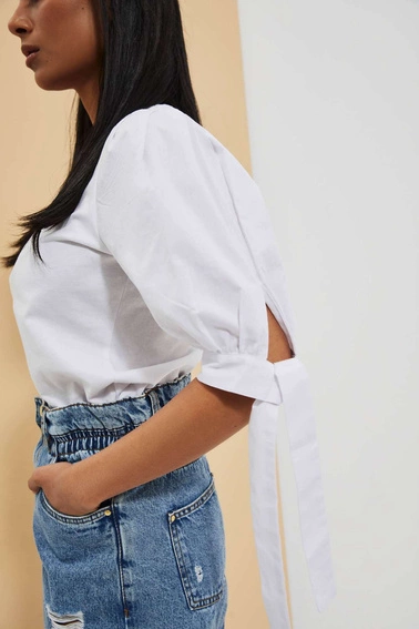 Bluzka biała z wiązaniem na rękawach