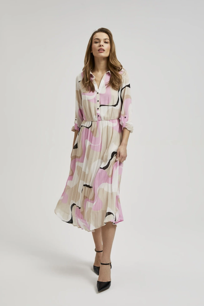 Sukienka w geometryczny wzór z plisowanym dołem beżowa