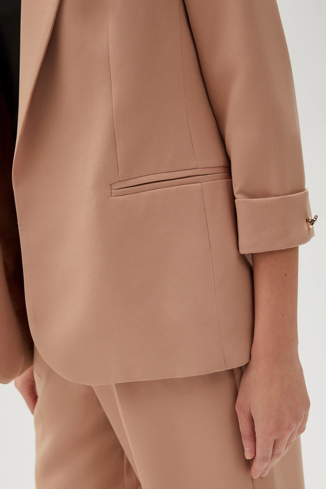 Marynarka z rękawami 3/4 beżowa