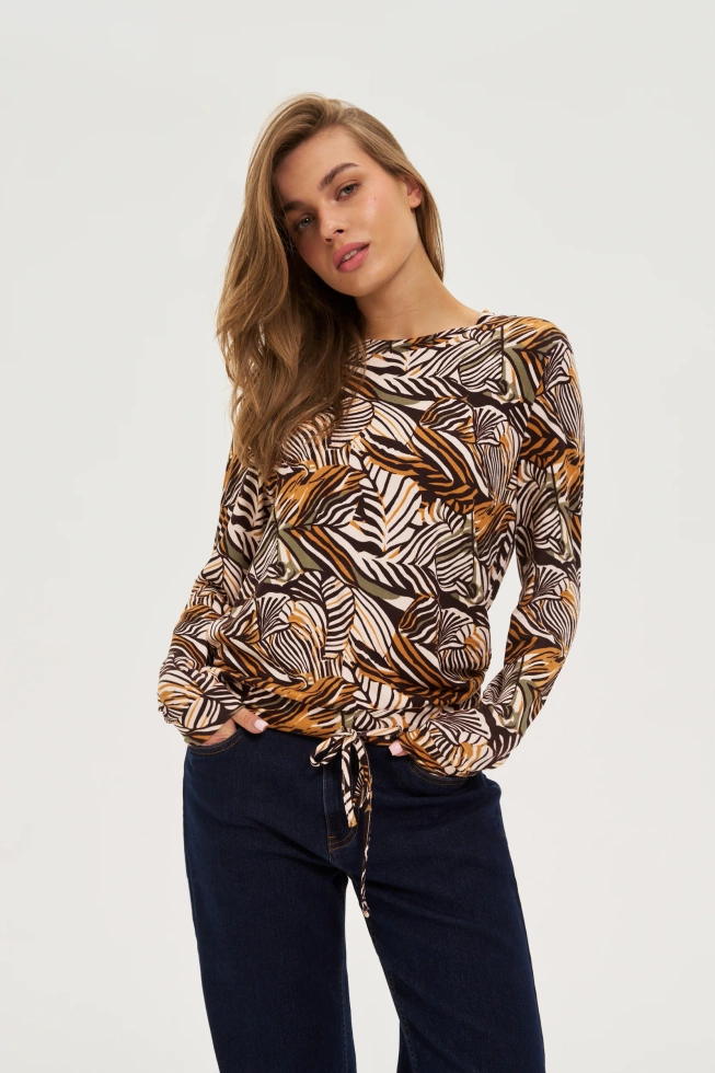 Sweter w roślinny wzór beżowy