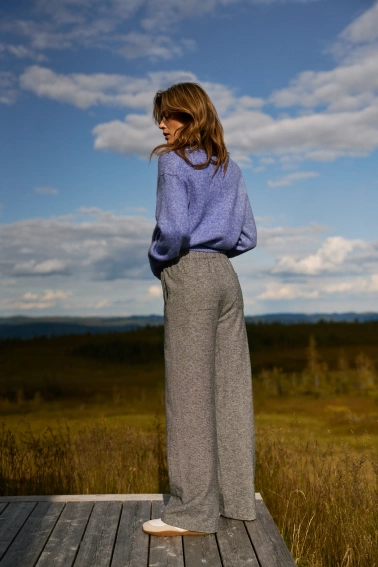 Bawełniane spodnie z szerokimi nogawkami szare