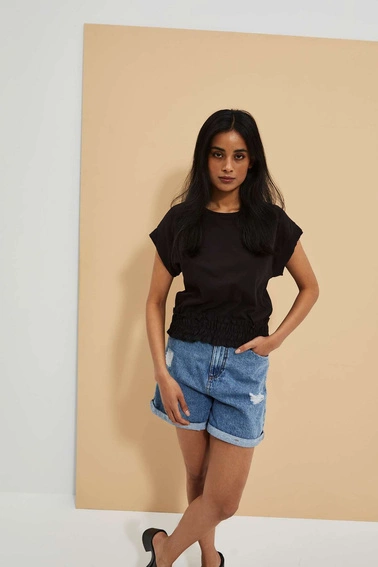 Gładka bluzka czarna