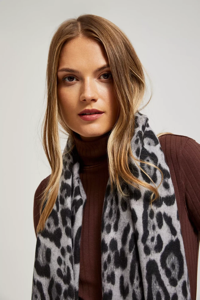 Szalik w panterkę