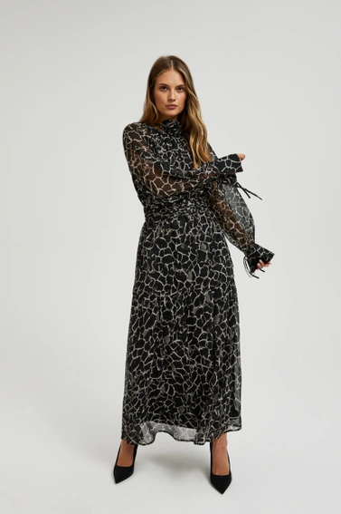 Rozkloszowana sukienka maxi czarna