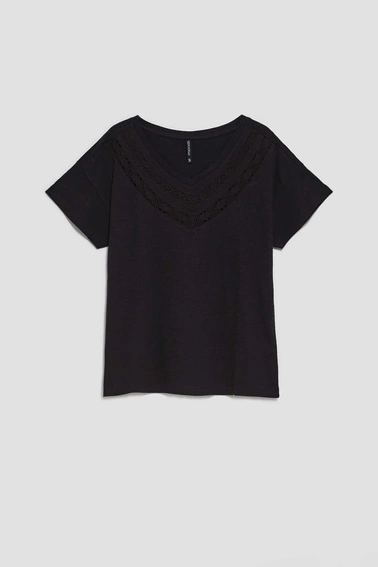 Bluzka z ażurowym dekoltem i krótkimi rękawami czarna