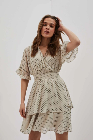 Sukienka w groszki z falbaną piaskowa