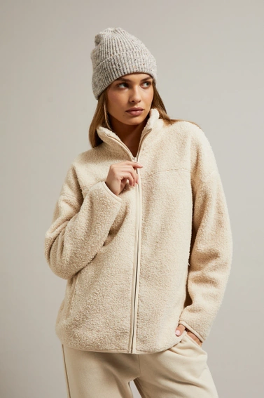 Czapka prążkowana beżowa 