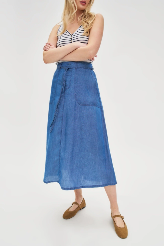 Gładka spódnica z kieszeniami niebieska