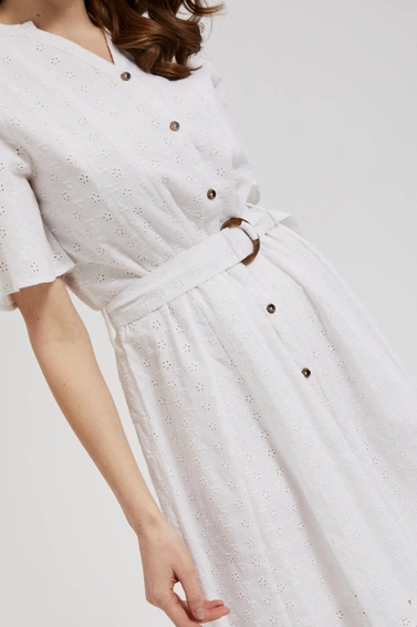 Sukienka zapinana na guziki z paskiem biała
