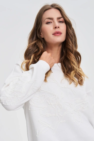 Bluza z aplikacją biała