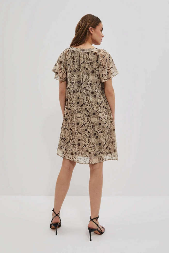 Rozkloszowana sukienka z kwiatowym printem