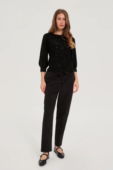 Spodnie w kant z prostymi nogawkami czarne