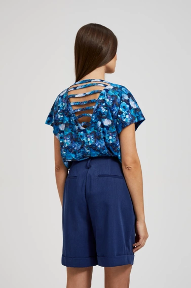 Bluzka w kwiaty niebieska