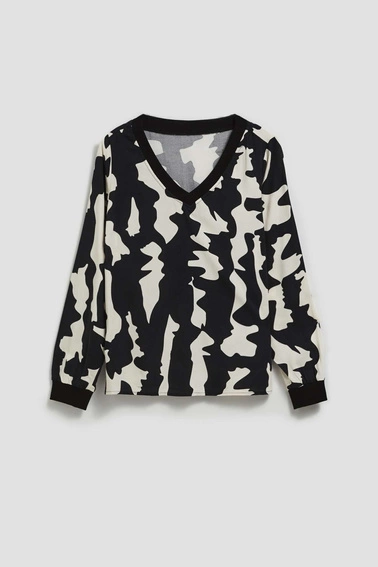 Wzorzysta koszula z dekoltem w serek czarna