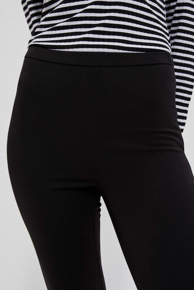 Gładkie spodnie o długości 7/8 czarne