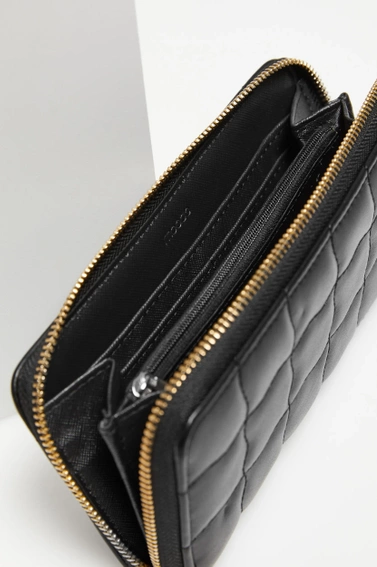 Portfel zamykany na zamek czarny