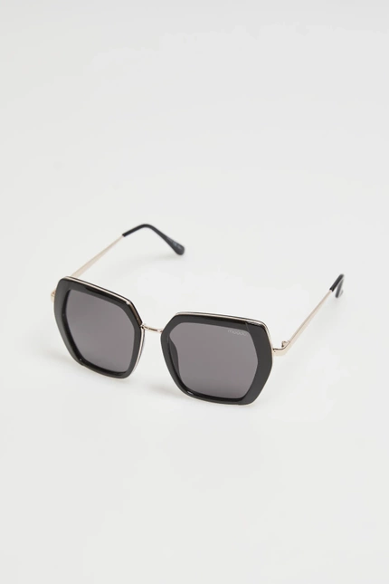 Duże geometryczne okulary czarne