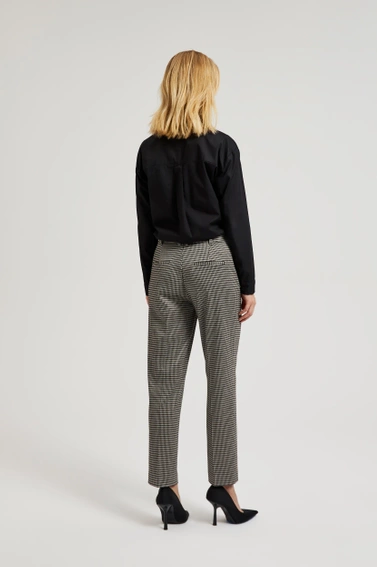 Eleganckie spodnie w pepitkę beżowe 