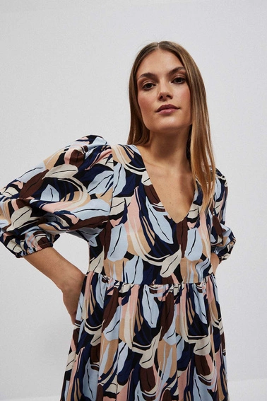 Wzorzysta sukienka midi z falbaną ciemnobeżowa