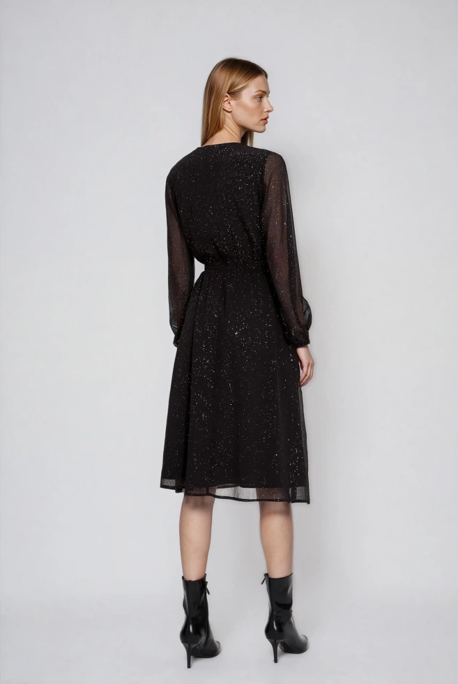 Sukienka z przezroczystymi rękawami czarna