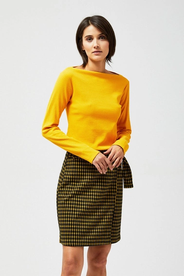 Spódniczka w kratkę z paskiem