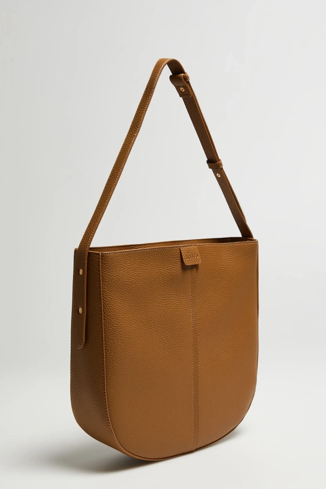 Torebka średniej wielkości brązowa