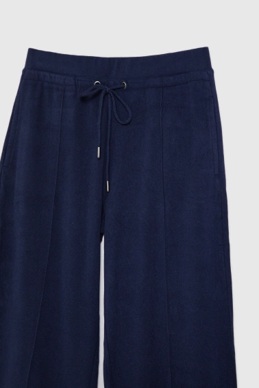 Spodnie dresowe granatowe