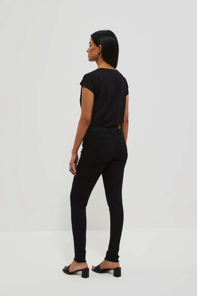 Jeansy skinny z postrzępionymi nogawkami push up czarne