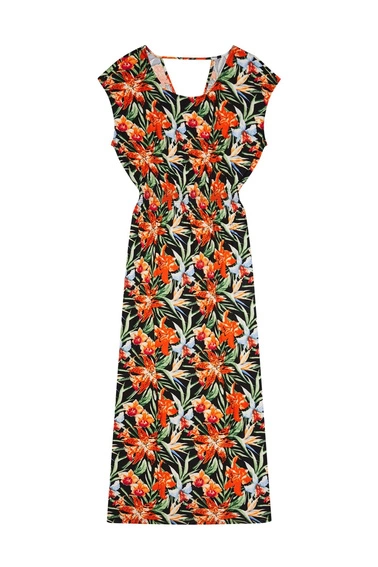 Sukienka z kwiatowym nadrukiem