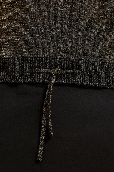 Sweter z metaliczną nitką czarny