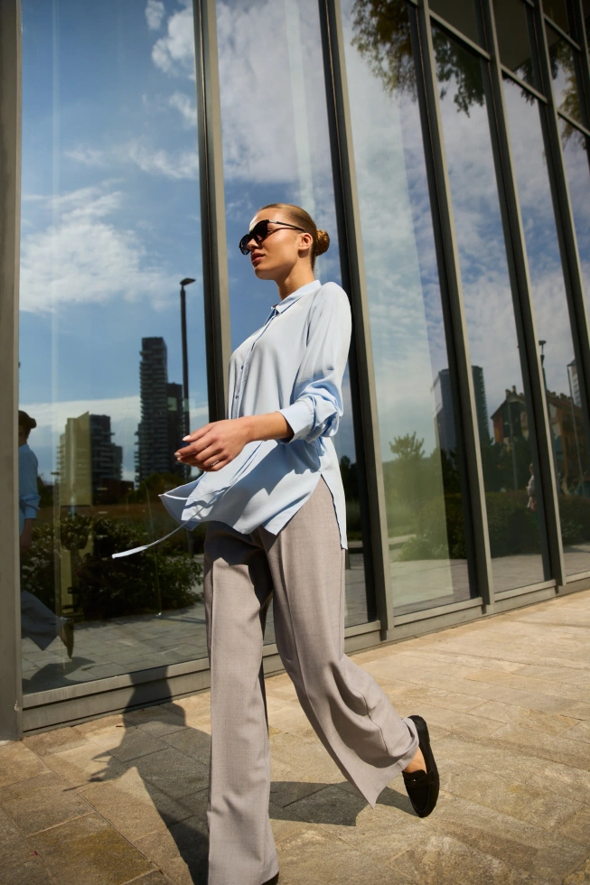 Koszula z wiązaniem błękitna