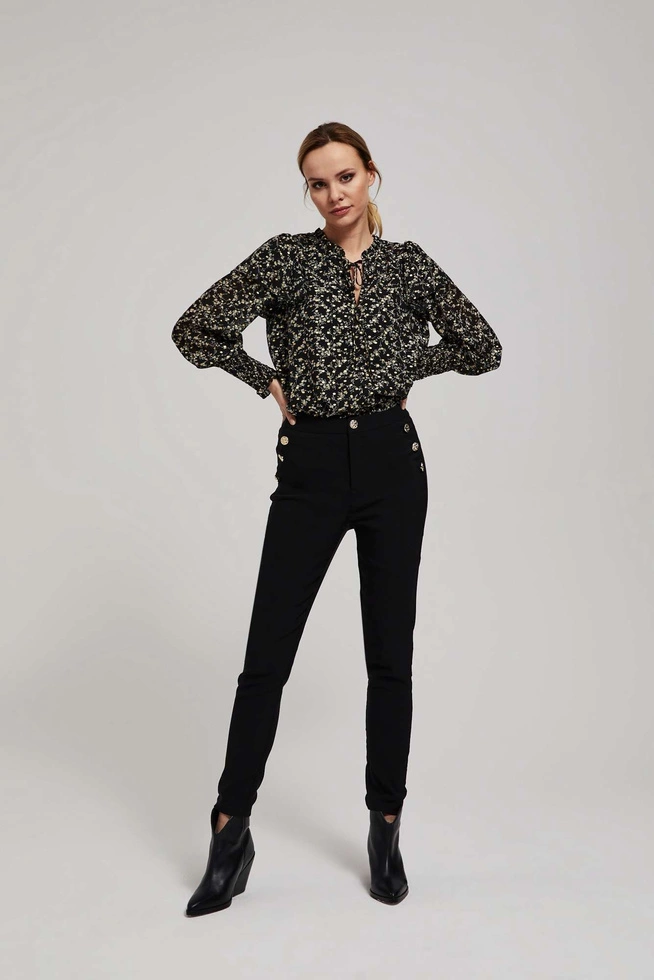 Spodnie z prostymi nogawkami