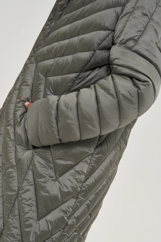 Długa kurtka oliwkowa