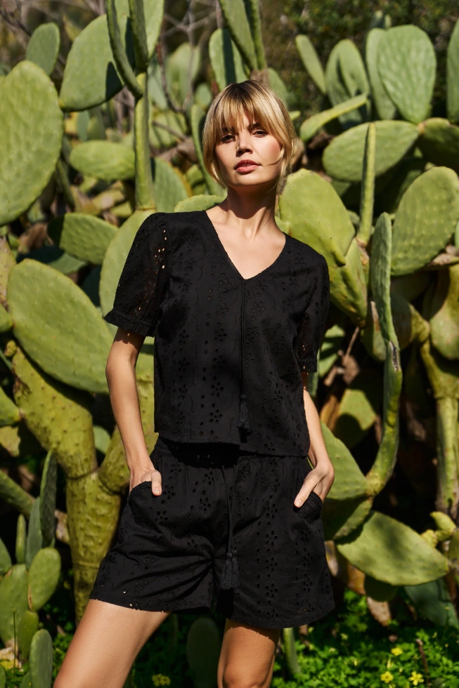 Bawełniana koszula z bufiastymi rękawami czarna