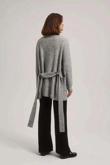 Kardigan z kieszeniami