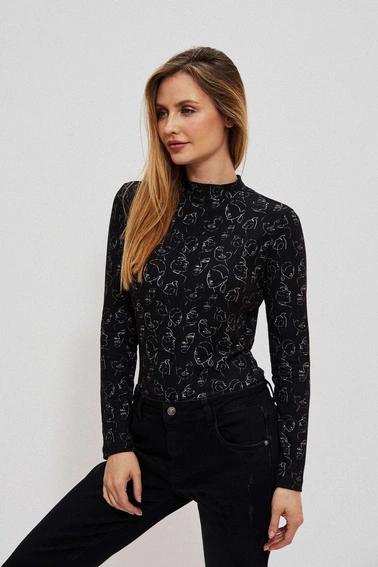 Bluzka z printem w kształcie twarzy i półgolfem czarna