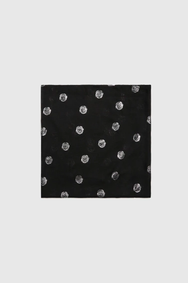 Szal ze srebrnym nadrukiem czarny