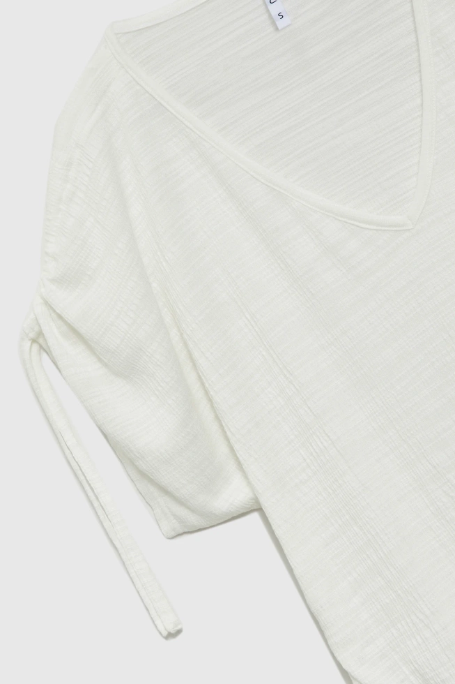 Bluzka biała z dekoltem w serek