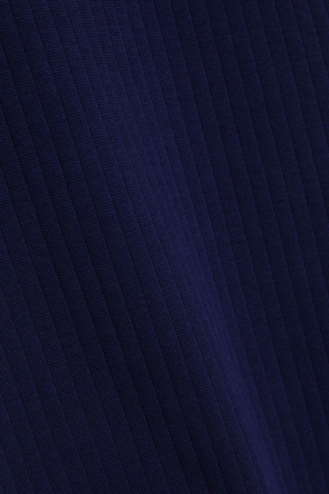 Prążkowana bluzka z golfem granatowa