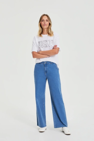 Jeansy z szerokimi nogawkami niebieskie