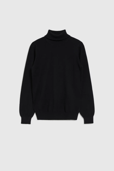 Gładki sweter z golfem czarny